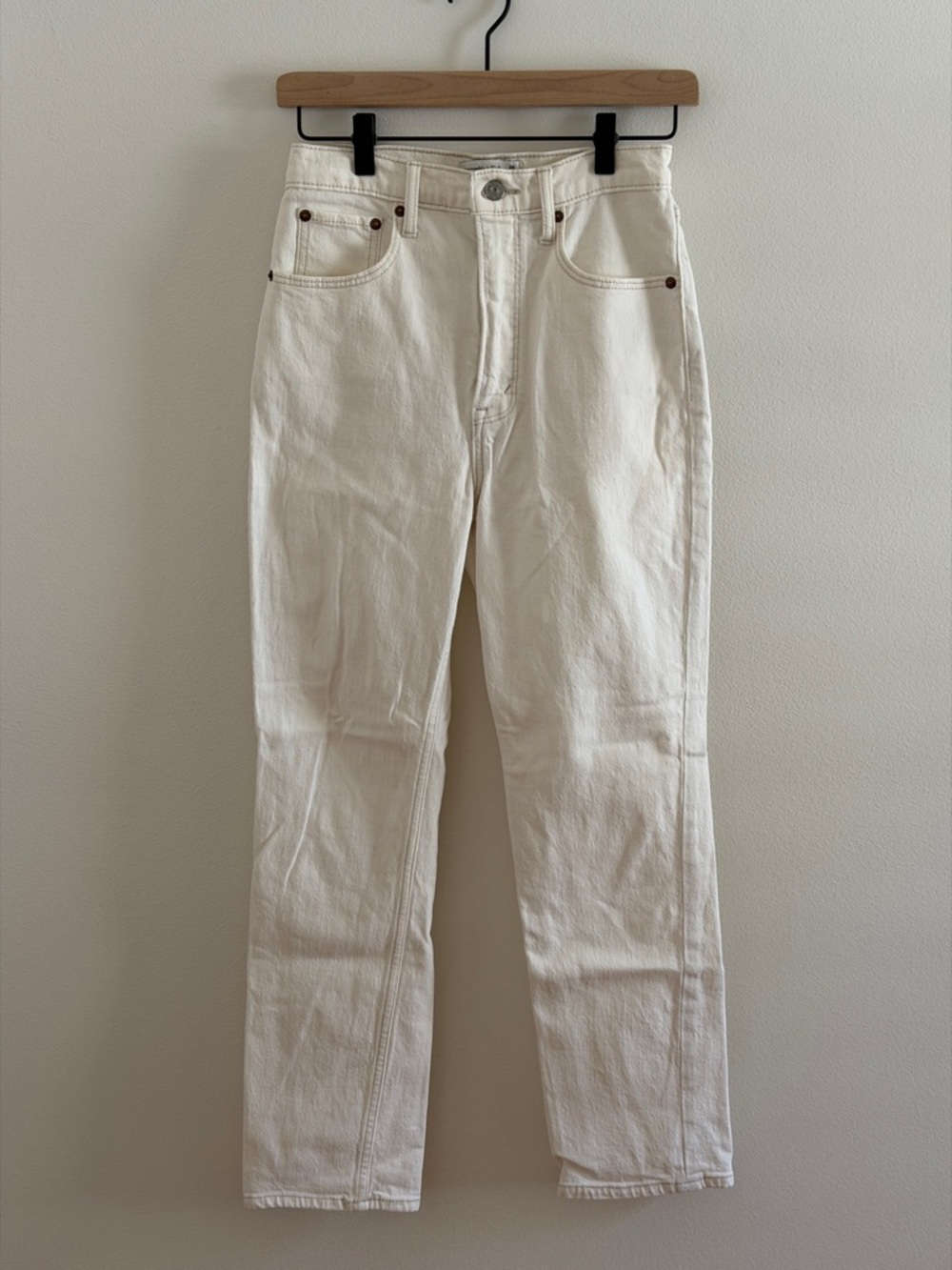Abercrombie & Fitch Off-White Ultra High Rise Straight-Leg Jeans